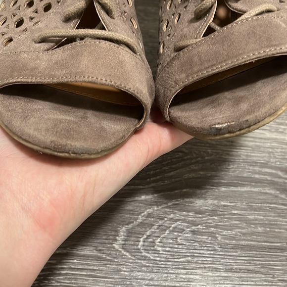 Qupid Faux Suede Lace Up Peep Toe Ankle Bootie Laser Cut 3 inch Block Heel Taupe - Picture 4 of 17